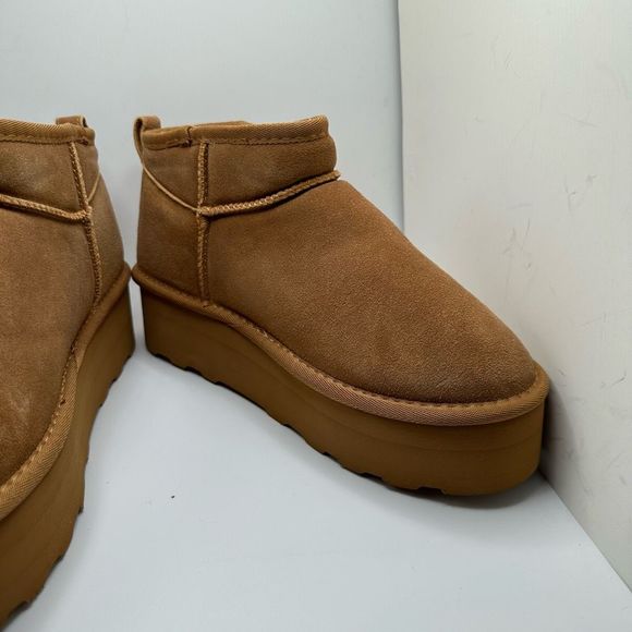 CUSHIONAIRE Women's Genuine Suede pull on platform boot +Memory Foam 8.5 CHESTNU - Picture 6 of 7